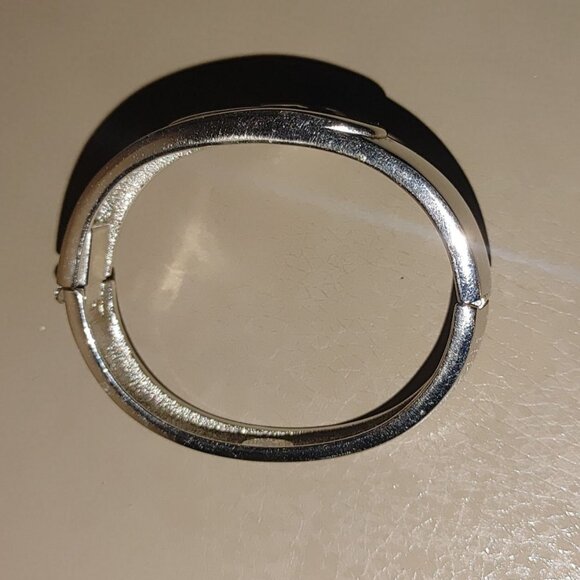 Givenchy Hinged Bracelet Bold Silver Tone Vintage Triangular Design Modernist - Picture 14 of 14